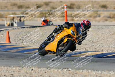 media/Jan-09-2022-SoCal Trackdays (Sun) [[2b1fec8404]]/Turn 11 (935am)/